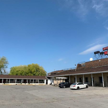 7 West Motel Carleton Place Eksteriør bilde