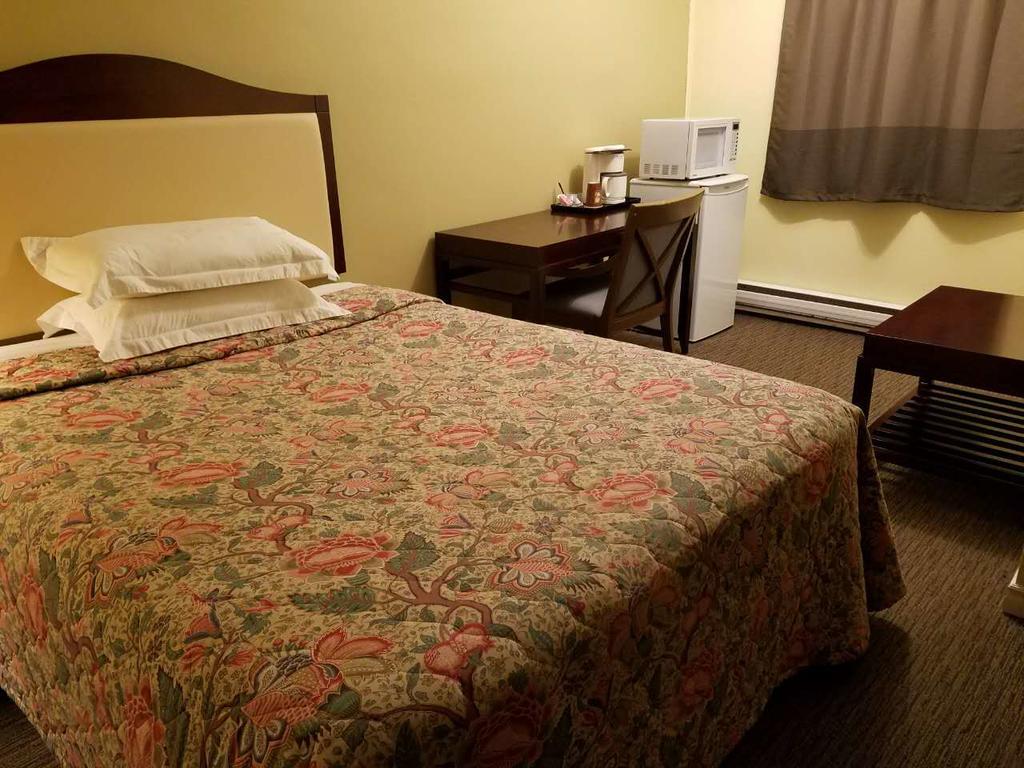 7 West Motel Carleton Place Eksteriør bilde